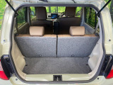 普段のお買い物や通勤、送迎等に十分な荷室スペースを確保しております。セカンドシートを倒すと、大きな荷物の積載も可能です♪