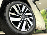 【純正15インチアルミホイール】外観にマッチした純正アルミホイールを装着しております。各種社外アルミホイールや、スタッドレスタイヤも取扱いしております。是非ご相談ください♪