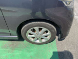 純正アルミホイール付!このお車にぴったりなホイールが付いてます◎
