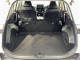 シートを倒すと広々とした荷物スペースに☆