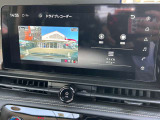メーカーオプション『前後ドライブレコーダー』装備。表示はナビのモニター画面で行います。