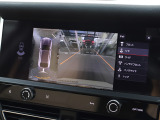 サラウンドビュー付きパーキングアシストシステムを標準装備。サラウンドビューは、駐車時や狭い路地から出る際などに運転操作をアシストしてくれます。
