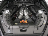 3.0L V6ツインターボエンジンに加え、モーターを搭載したプラグインハイブリッドモデルでございます。