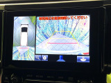 【パノラミックビューモニター】専用のカメラにより、上から見下ろしたような視点で360度クルマの周囲を確認することができます☆死角部分も確認しやすく、狭い場所での切り返しや駐車もスムーズに行えます。