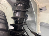 お車を安心してお乗りいただく為には、足回りの定期点検が欠かせません。サービスサポート(有償保証)では無料点検もご提供しており、安心のカーライフをお過ごしいただけるサポート体制が整っています。