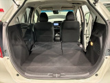 リアシートを倒すと、ラゲッジスペースを広くお使いいただけます!