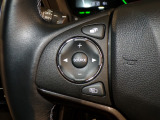 【ステアリングリモコン】ステアリングにオーディオ調節可能なスイッチが装備されていますので運転中でも視線をそらさずにオーディオの調節が可能です!