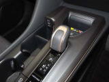 軽い力でシフトチェンジができる「エレクトロシフトマチック」を装備しております。