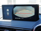 バックカメラを装備。駐車場などでの取り回しもスムーズに行っていただけます。