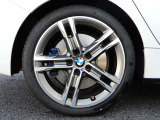 右後リヤ 225/40R18