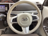 ステアリングも使用感が少なく、きれいな状態となっております♪