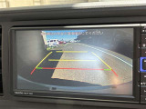 車庫入れもお任せのバックカメラが付いて、後方確認もラクラク♪安全に車庫入れも可能です。便利な機能ですが、バックカメラを過信せず、目視もお忘れなく。