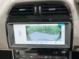◆リアビューカメラ『ガイドライン付きのカラーバックカメラを搭載。運転が不慣れな方も安心して駐車していただけます。バックソナーも内蔵されており障害物を検知し知らせます。』