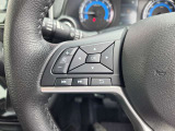 ハンドルにもスイッチが付いておりオーディオの操作やメーター内のディスプレイ操作が可能です!!