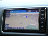 何処へでも行きたい場所へ、安心のトヨタ純正メモリーナビを装備しています。