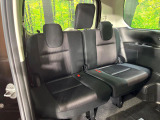 3列目シートはもちろん状態良好☆大人でもゆったりと座って頂けますので、大人数でのお出かけもラクラクです♪ご家族で、気の知れた仲間で、ドライブに行くのが楽しみですね♪