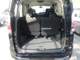 ラゲッジルームも十分なスペースを確保!