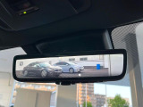 【デジタルインナーミラー】後席の大きな荷物や同乗者で後方が確認しづらい時でも安心!カメラが撮影した車両後方の映像をルームミラー内に表示。クリアな視界で状況の確認が可能です!