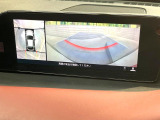 【360&deg;ビューモニター】専用のカメラにより、上から見下ろしたような視点で360度クルマの周囲を確認することができます☆縦列駐車や幅寄せ時に活躍してくれます♪