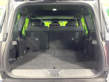 後席を格納すると、これだけの広さが!シーンに合わせたシートアレンジで、大きな荷物も積むことが出来ます♪