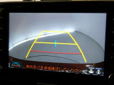 バックガイドモニターで、後方を確認しながら安心して駐車することができます。運転初心者も熟練者も必須の機能ですよ!