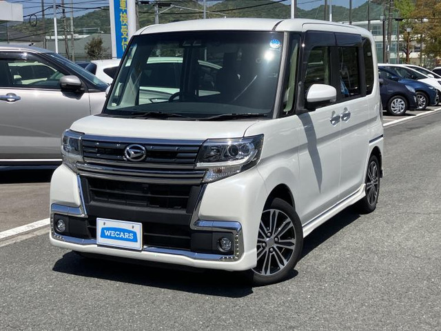 ダイハツ タントカスタム 