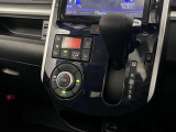オートエアコンで快適な車内温度を演出してくれます!