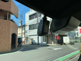 ドライブレコーダー2方向(前方・後方)装着車両です。カーナビにて映像確認も可能となっております。