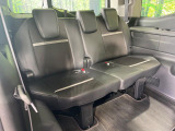 3列目シートはもちろん状態良好☆大人でもゆったりと座って頂けますので、大人数でのお出かけもラクラクです♪ご家族で、気の知れた仲間で、ドライブに行くのが楽しみですね♪