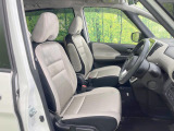 運転席シート廻りは使用感も少なく、良好な状態となっています。丁寧に使われていたことがよくわかりますね。