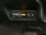いまや快適なカーライフに欠かせないETCが付いています。