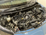 エンジンルーム内は比較的きれいな状態です!ハイブリッド部分は初度登録年月から10年もしくは累計走行距離20万キロのいずれか到達の早い方までの保証付!