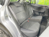 後部座席も気になるようなキズ・汚れやへたり等、大きなダメージはなく、良好な状態です。