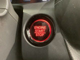 ワンプッシュでエンジンのスタート、ストップが出来て便利です。