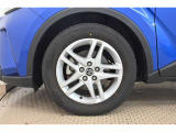 【アルミホイール】純正なので車に似合うデザインになっています。スタッドレスタイヤもご相談下さい。