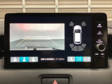 バックでの車庫入れも安心です! リアカメラが付いているバックモニター付のナビディスプレーを装備しております。バンパーについているソナーや、操作線もついており距離感も画面から確認できます。