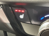 シートヒーターが付いています!寒い日に便利な装備ですね。