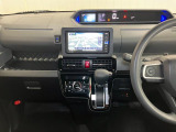 ナビ、オートエアコン付