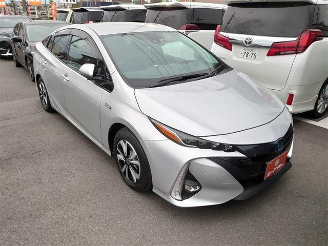 トヨタ プリウスPHV 