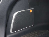 トランクにもスピーカーがございます!JBL!サウンドをお楽しみください