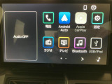 【ディスプレイオーディオ】スマホを接続し、カーナビアプリを使用します。