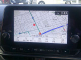 大画面の純正メモリーナビ付きなので遠方へのドライブも快適ですよ♪