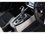 使いやすい位置にあるシフトノブですので、ギアチャンジなどの操作がとってもしやすいです♪