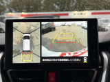 【パノラマモニター】専用のカメラにより、上から見下ろしたような視点で360度クルマの周囲を確認することができます☆縦列駐車や幅寄せ時に活躍してくれます♪