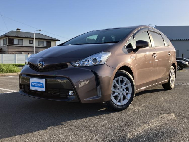 トヨタ プリウスα 