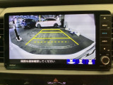 バックモニター付きで、車庫入れやバック時の後方確認をサポート。