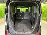 普段のお買い物や通勤、送迎等に十分な荷室スペースを確保しております。セカンドシートを倒すと、大きな荷物の積載も可能です♪