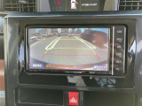 バックガイドモニターで、後方を確認しながら安心して駐車することができます。運転初心者も熟練者も必須の機能ですよ!