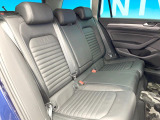●後部座席も気になるようなキズ・汚れやへたり等、大きなダメージはなく、良好な状態です。