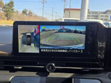 大きな画面でアラウンドビューモニターが写るので駐車もしやすいです。
